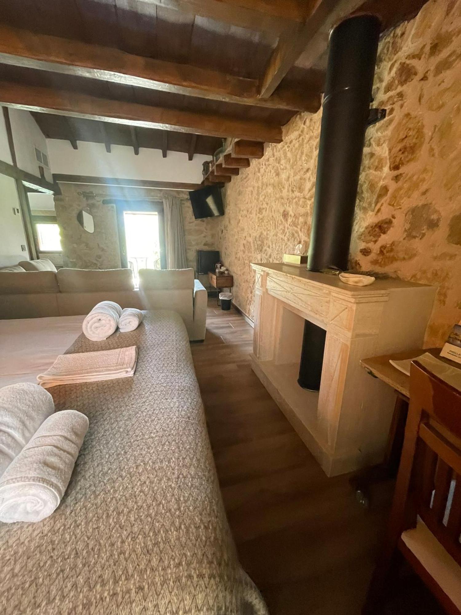 La Casa Del Cantero Pinilla del Valle Екстер'єр фото